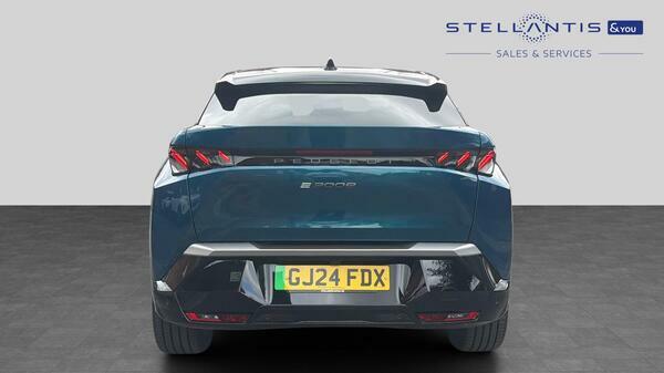 Peugeot 3008 73Kwh Gt Suv 210 Ps #4