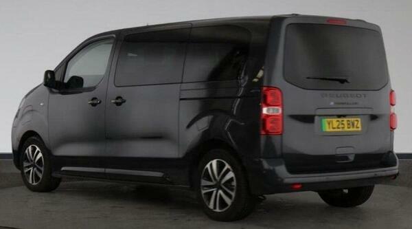 Peugeot e-Traveller 75Kwh Allure Standard Mpv Mwb 8 #3