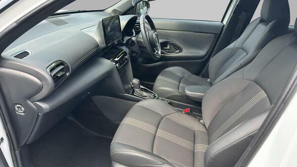 Toyota Yaris Cross Design Grey #31