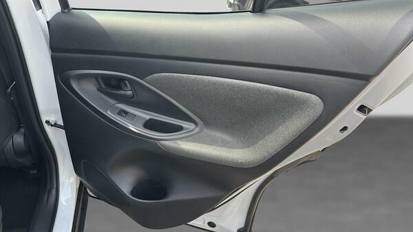 Toyota Yaris Cross Design Grey #37