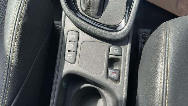 Toyota Yaris Cross Design Grey #24