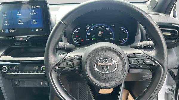 Toyota Yaris Cross Design Grey #19