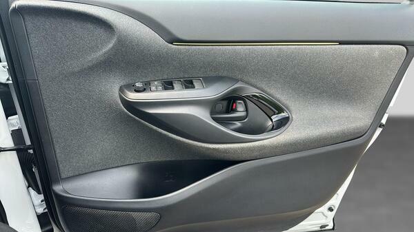 Toyota Yaris Cross Design Grey #34