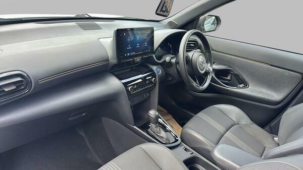 Toyota Yaris Cross Design Grey #15