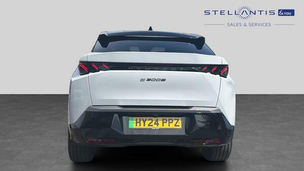 Peugeot 3008 73Kwh Gt Suv 210 Ps  #4