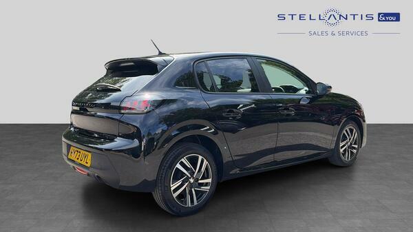 Peugeot 208 1.2 Puretech Active Premium Hatchback #3