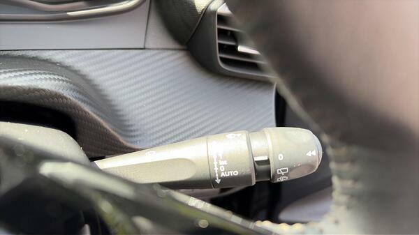 Peugeot 208 1.2 Puretech 130 Allure Premium Eat8 2023 Yellow #22