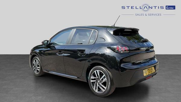 Peugeot 208 1.2 Puretech Active Premium Hatchback #6
