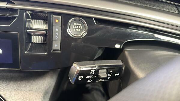 Peugeot 5008 1.2 Hybrid 136 Gt E-dsc6 Black #21
