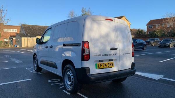 Peugeot E-Partner 800 52Kwh Professional Standard Panel Van Swb  #5
