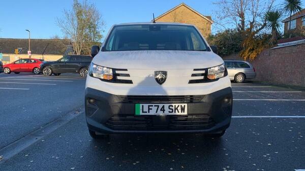 Peugeot E-Partner Panel Van 750 52Kwh Professional-plus Standard Pan White #8