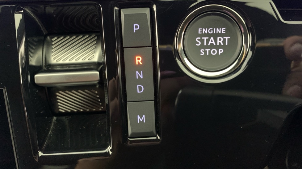 Peugeot 3008 157Kw Gt 73Kwh Black #48