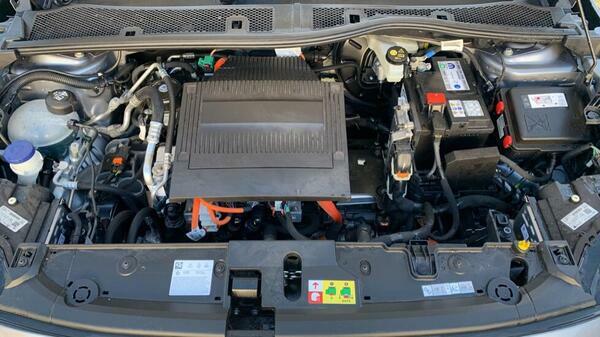 Peugeot e-208 51Kwh Gt 7.4Kw Charger Yellow #18
