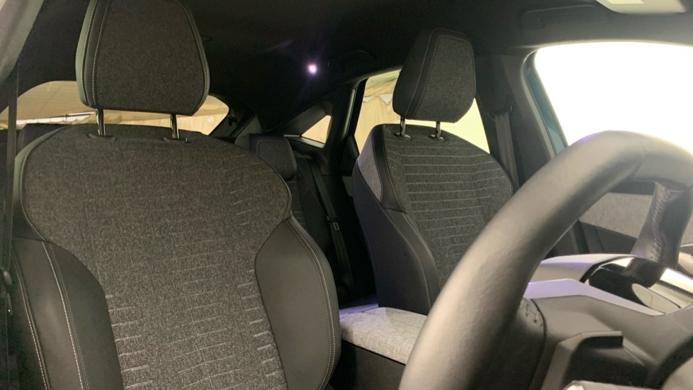 Peugeot 3008 1.2 Hybrid 136 Gt E-dsc6 Black #40