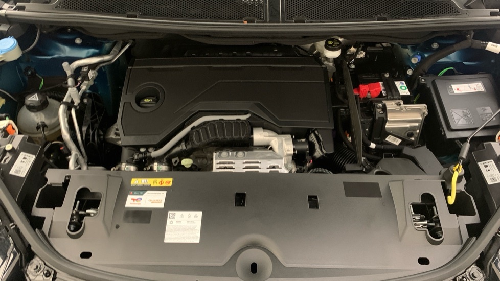 Peugeot 3008 1.2 Hybrid 136 Gt E-dsc6 Black #23