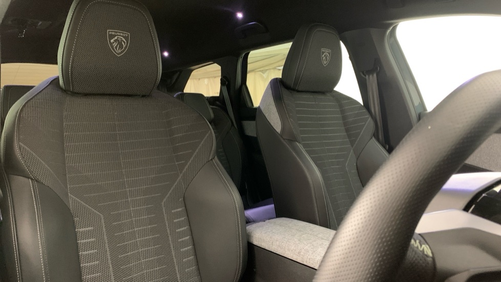 Peugeot 5008 1.2 Hybrid 136 Gt E-dsc6 Grey #40