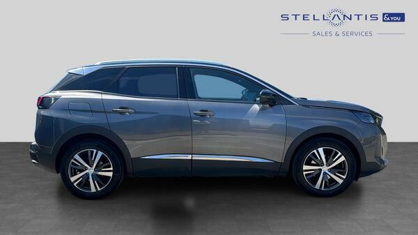 Peugeot 3008 1.2 Puretech Allure Premium Suv Eat E ET23HKJ  #2