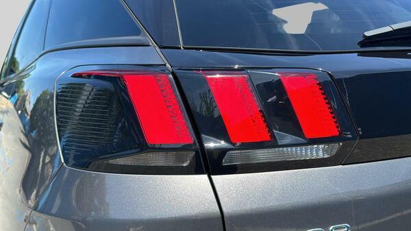 Peugeot 3008 1.2 Puretech Allure Premium Suv Eat E ET23HKJ  #5