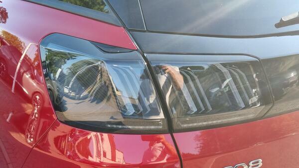 Peugeot 3008 1.2 Allure Premium Suv Hybrid E-dsc6 Red #5