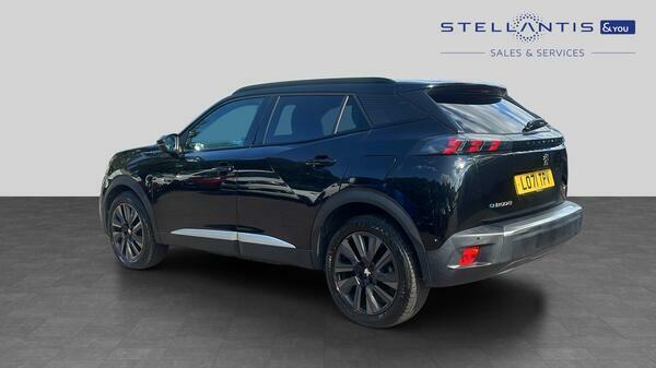 Peugeot e-2008 50Kwh Gt Premium Suv 136 Ps #6