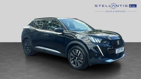 Peugeot e-2008 50Kwh Gt Premium Suv 136 Ps