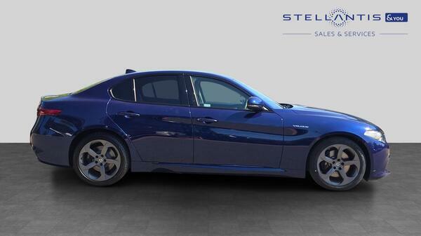 Alfa Romeo Giulia 2.0T Veloce Saloon Euro 6 Ss 2 #2