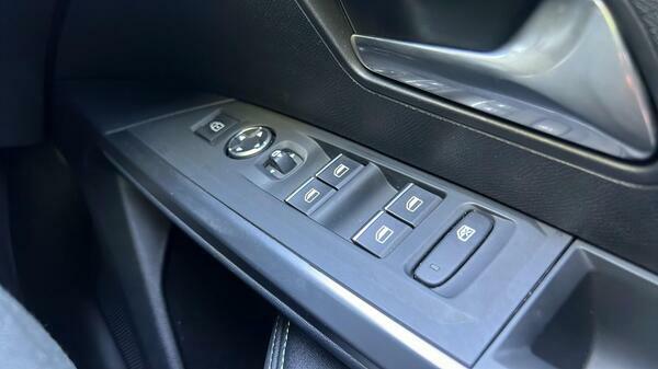Peugeot 5008 1.5 Bluehdi Gt Eat8 Blue #31