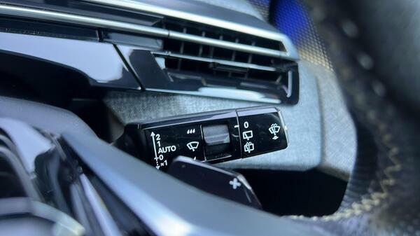 Peugeot 5008 1.5 Bluehdi Gt Eat8 Blue #22