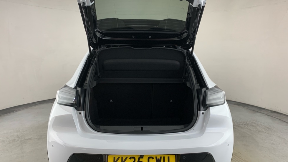 Peugeot 208 1.2 Gt Premium Hatchback Hybrid E-dsc6 #5