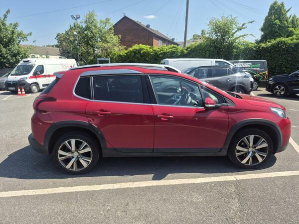 Peugeot 2008 1.5 Bluehdi Allure Euro 6 Ss Red #2