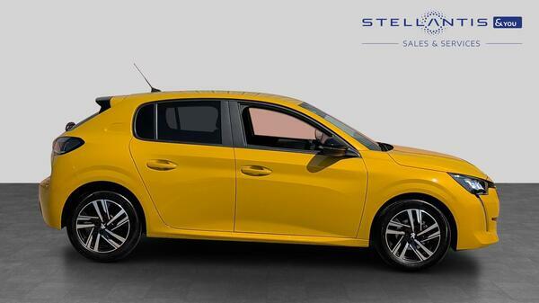 Peugeot 208 1.2 Puretech Active Premium Hatchback MJ72SXM #2