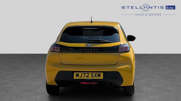 Peugeot 208 1.2 Puretech Active Premium Hatchback MJ72SXM #4
