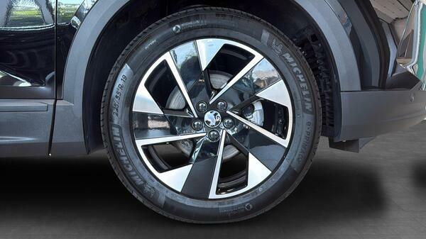 Vauxhall Grandland 73Kwh Ultimate Suv White #11