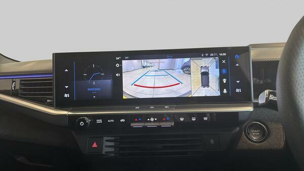 Vauxhall Grandland 73Kwh Ultimate Suv White #28