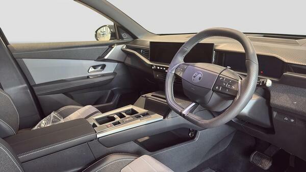 Vauxhall Grandland 73Kwh Ultimate Suv White #32
