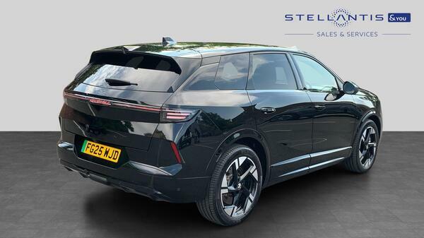 Vauxhall Grandland 73Kwh Ultimate Suv 213 Ps FG25WJD #3