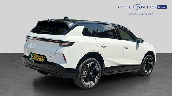 Vauxhall Grandland 73Kwh Ultimate Suv 213 Ps #3
