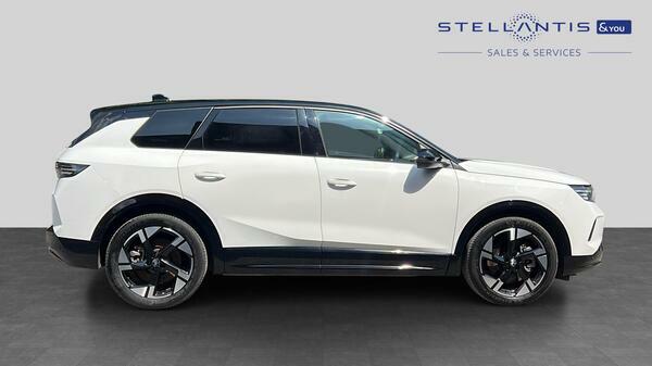 Vauxhall Grandland 73Kwh Ultimate Suv 213 Ps #2