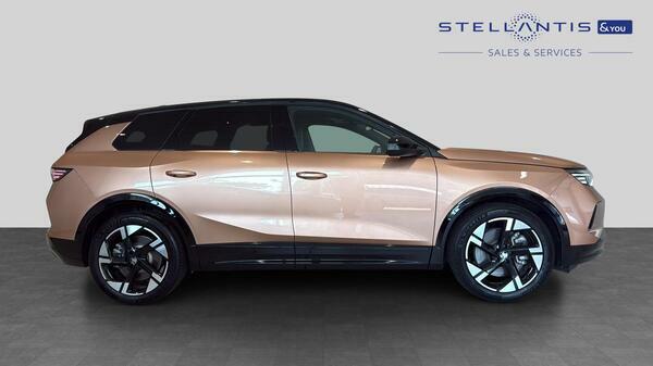 Vauxhall Grandland 73Kwh Ultimate Suv 213 Ps #2