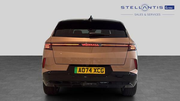 Vauxhall Grandland 73Kwh Ultimate Suv 213 Ps #4
