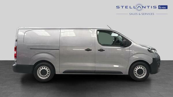 Vauxhall Vivaro 3100 75Kwh Dynamic Panel Van 6Dr L2 #2