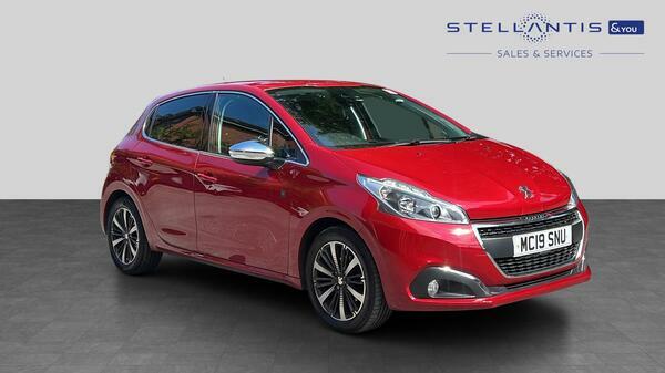 Peugeot 208 1.2 Puretech Tech Edition Hatchback Eat