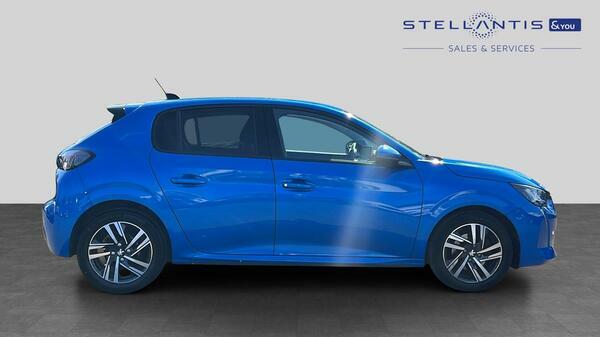 Peugeot 208 1.2 Puretech Allure Hatchback Eu MT21WJV #2