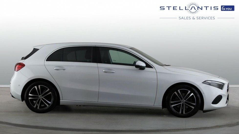 Mercedes-Benz A Class 1.3 A180h Mhev Sport Executive Hatchback Pet KJ73ZFO White #4