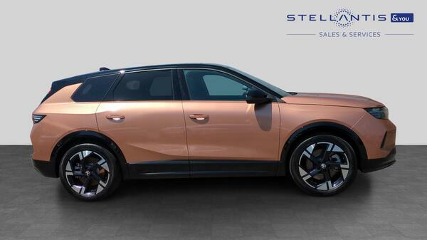 Vauxhall Grandland 73Kwh Ultimate Suv 213 Ps BW74UHM #2