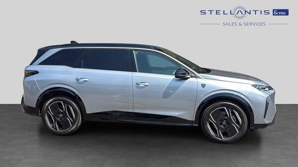 Peugeot 5008 73Kwh Gt Suv 210 Ps #2
