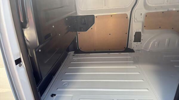 Peugeot Expert 2.0 Bluehdi Sport Standard Crew Van Eat8 Mwb Euro White #28