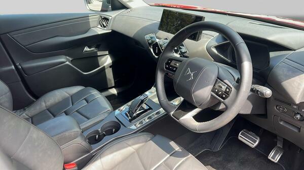 DS DS 3 E-tense 54Kwh Performance Line Grey #29