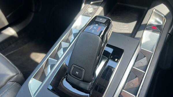 DS DS 3 115Kw E-tense Rivoli 54Kwh Black #24