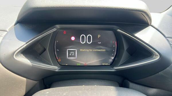 DS DS 3 E-tense 54Kwh Performance Line Grey #23